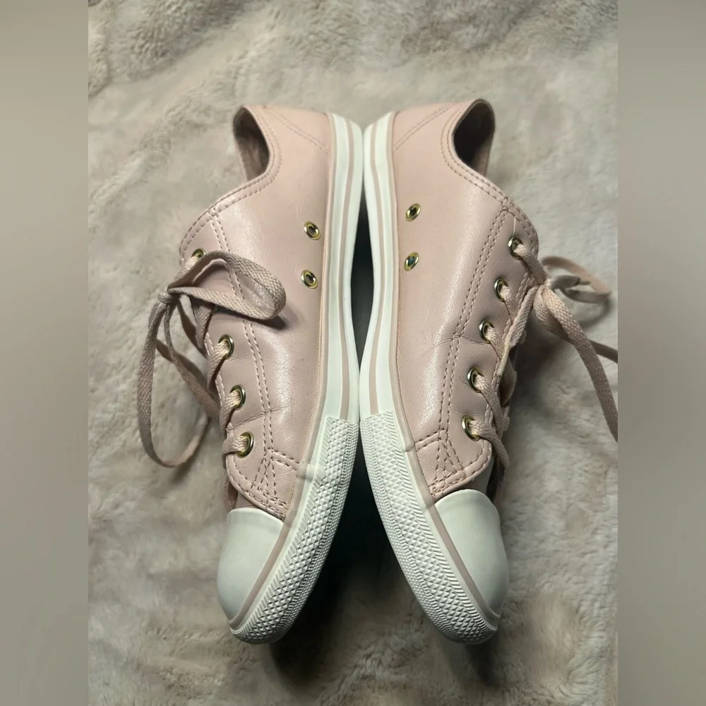 Pink Converse Women’s Size 8 - Picture 2 of 6
